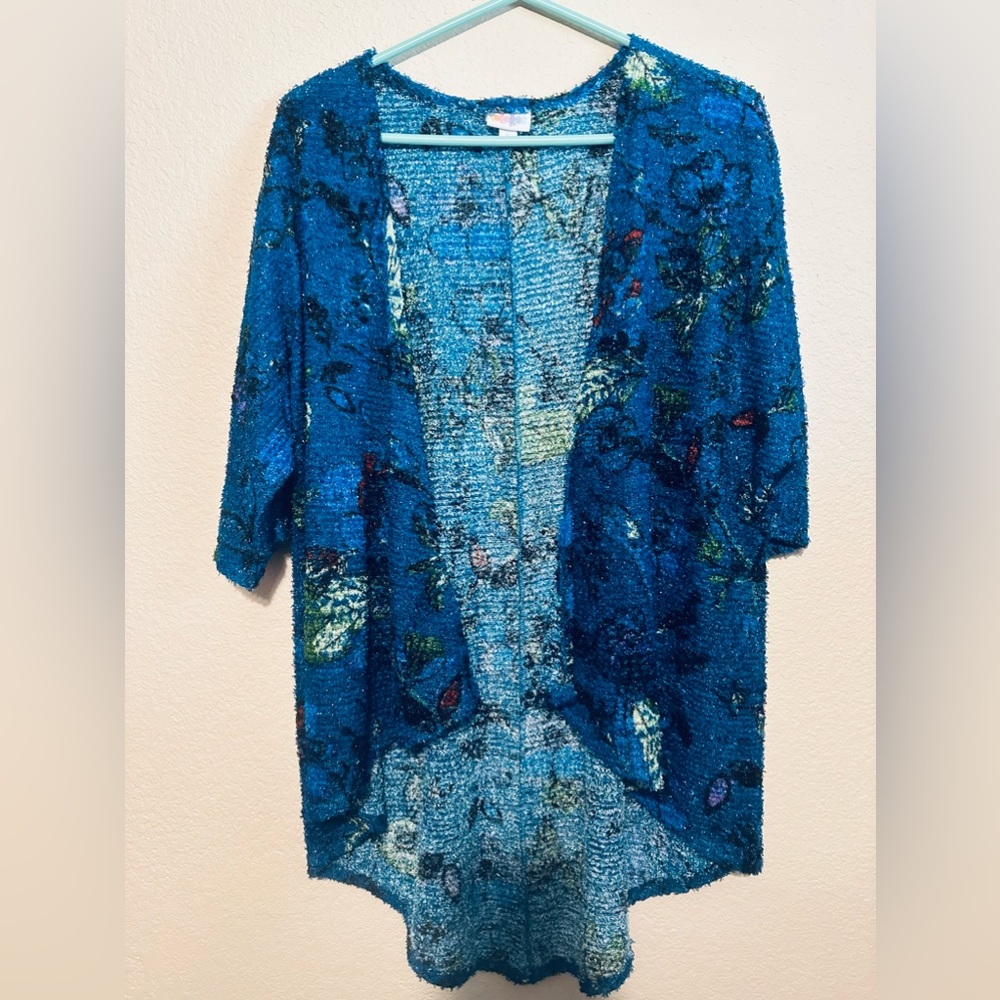 Super Pretty pre-owned LOLAROE kimono